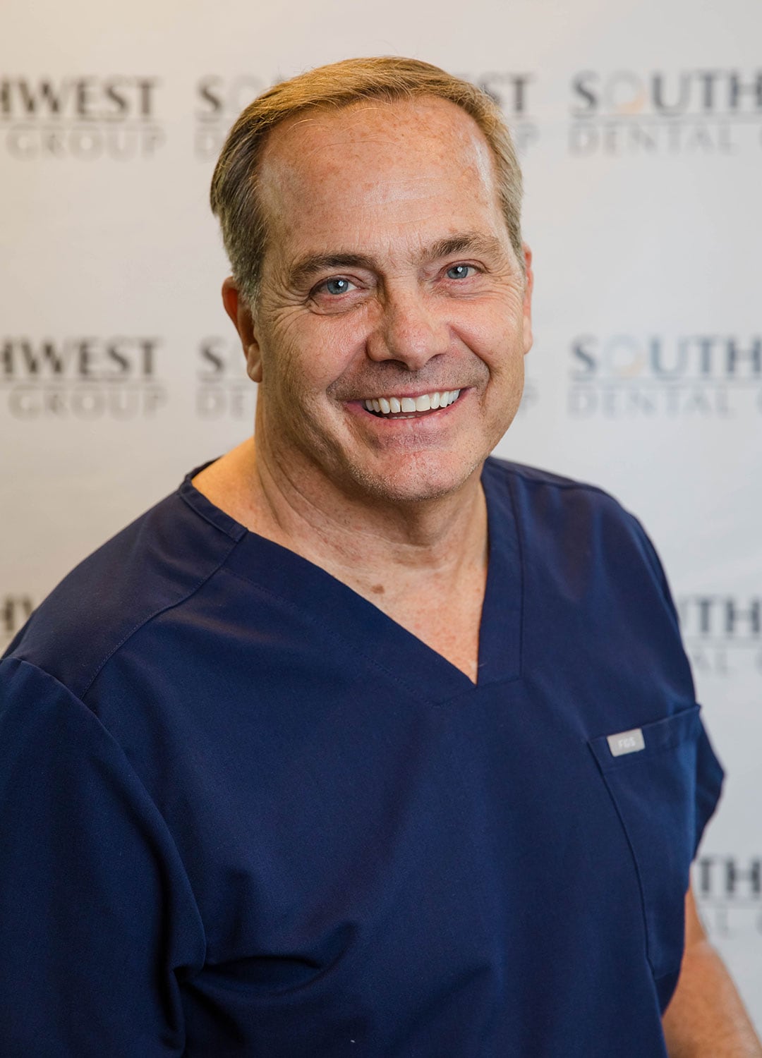 Visit our family and cosmetic dental office in Orland Park, IL today and meet Dr. Robert Tentler, recommended family dentist in Orland Park, IL. Let Dr. Robert Tentler, experienced cosmetic dentist in 60467, help you get a brighter and healthier smile than ever before near Orland Park, IL. Meet Dr. Robert Tentler in Orland Park, IL